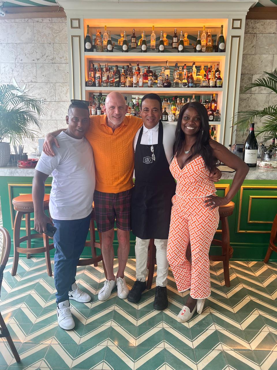 Imagen de Place to place Transfers and Tours